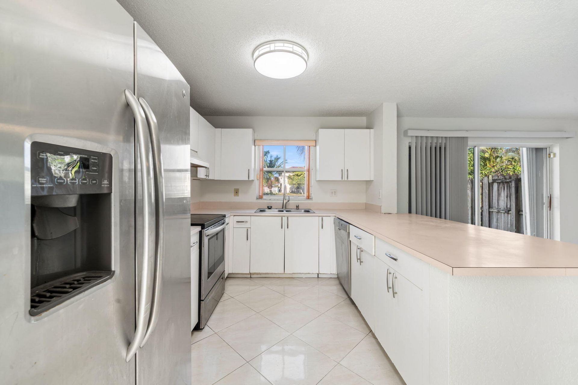 1895 Vista Way, Margate, FL 33063 Photo