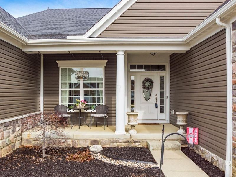 1896 Sulton Court, Grove City, OH 43123 Photo 5