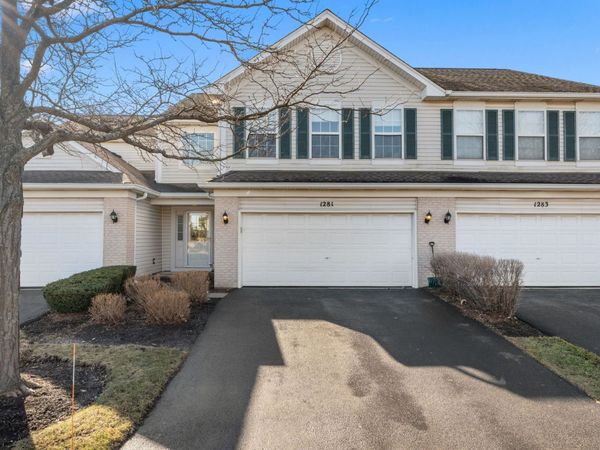 1281 Merrimack Court, Unit 1281, Crystal Lake, IL 60014