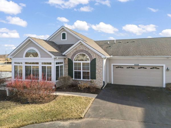 16626 S Fox Run Circle, Plainfield, IL 60586