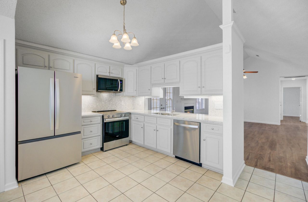 9958 Hallsford Drive Photo 13