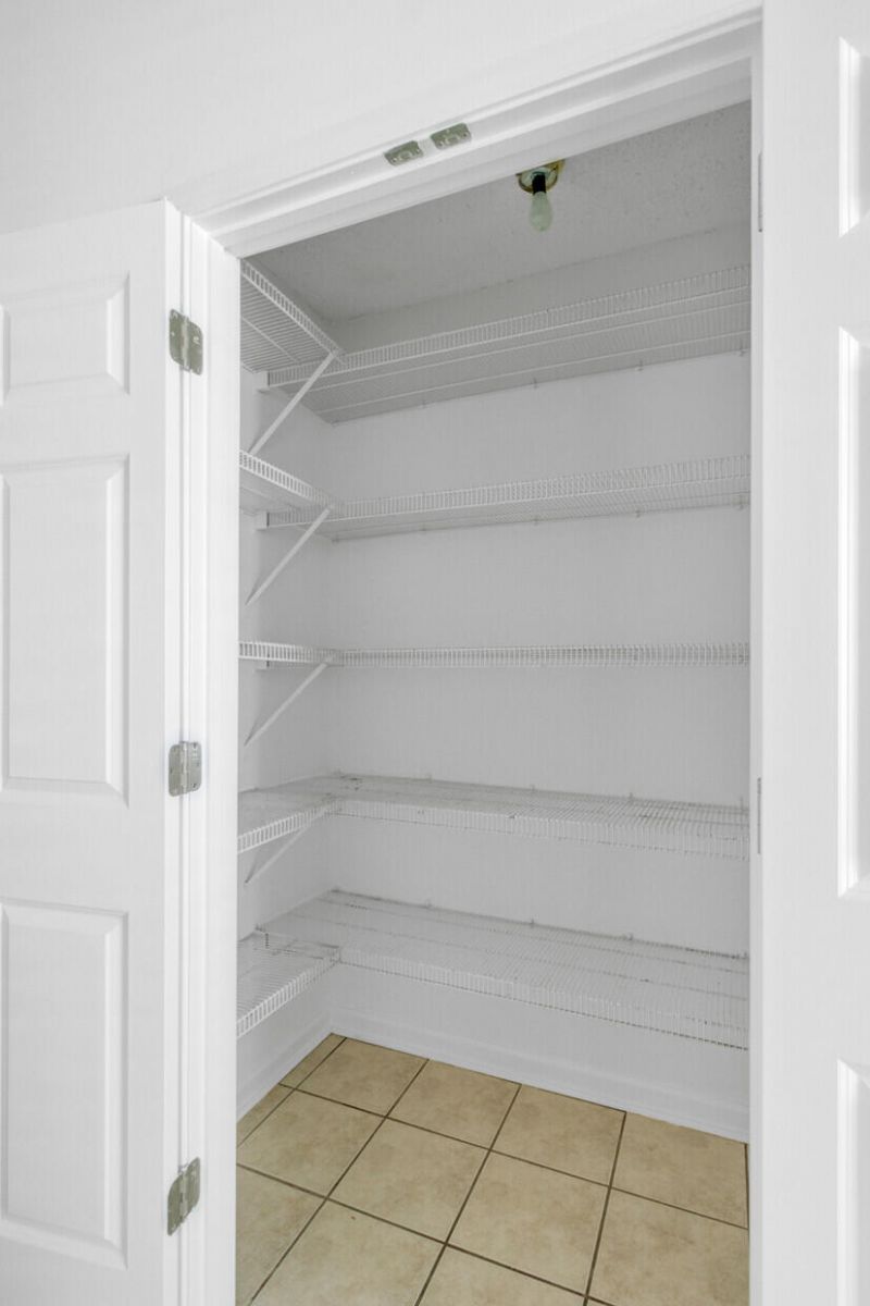 9958 Hallsford Drive Photo 19