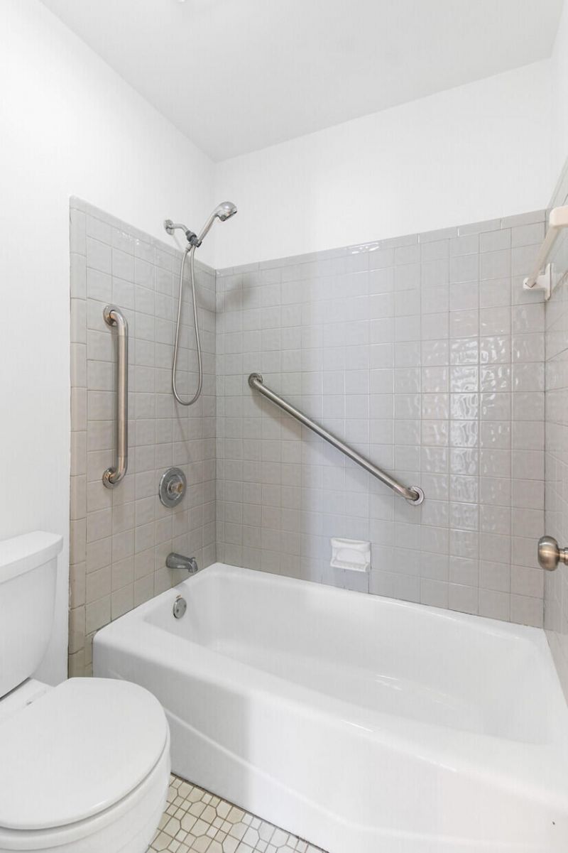 9958 Hallsford Drive Photo 24