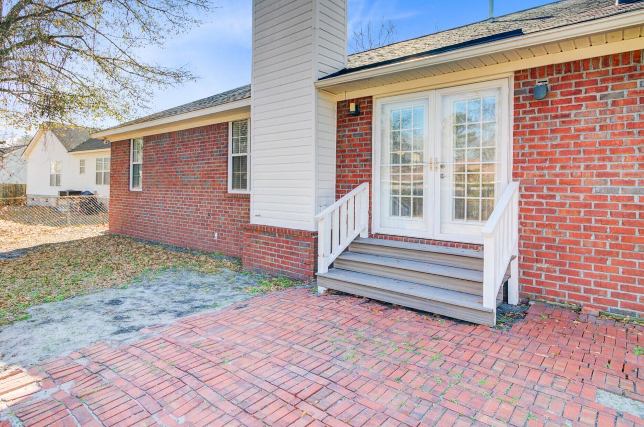 9958 Hallsford Drive Photo 33