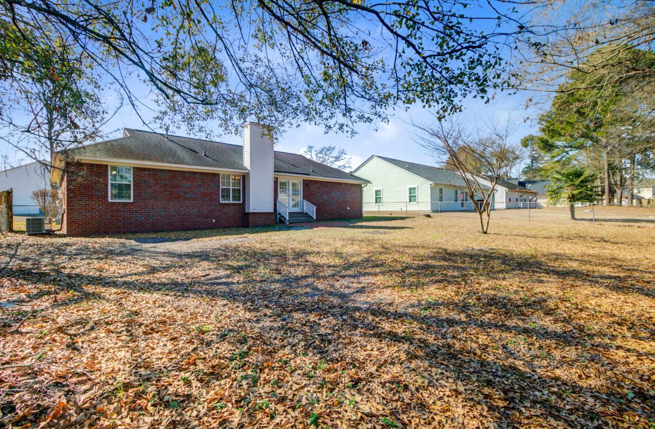 9958 Hallsford Drive Photo 35