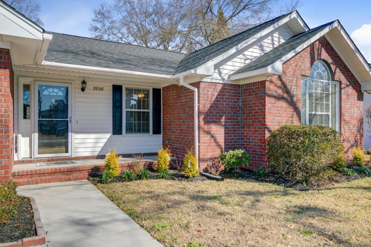 9958 Hallsford Drive Photo 4