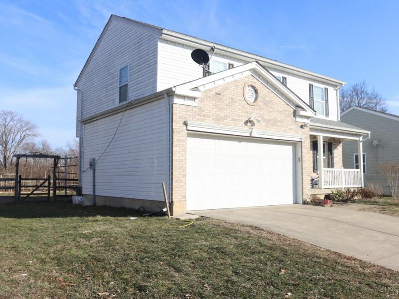 610 Princeton Drive, Trenton, OH 45067 Photo 3