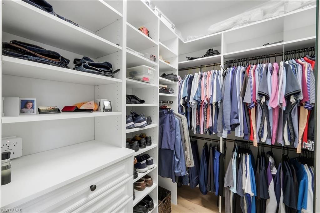 1561 Marsh Wren Ln, Naples, FL 34105 Photo