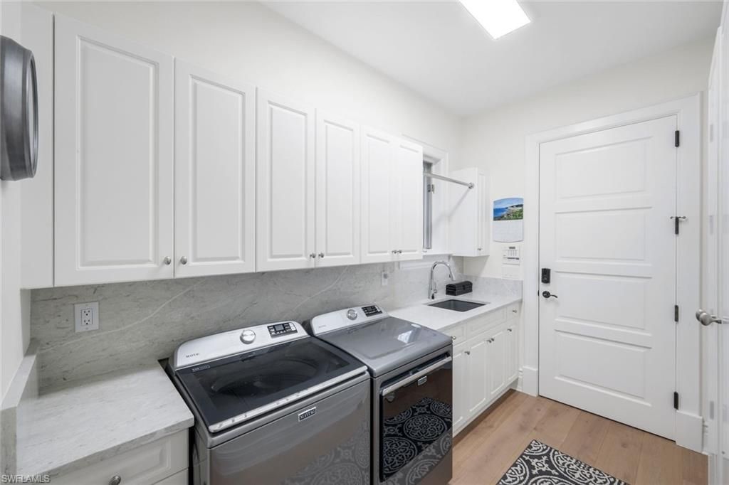 1561 Marsh Wren Ln, Naples, FL 34105 Photo