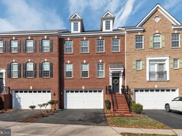 20209 CENTER BROOK SQUARE , STERLING, VA 20165