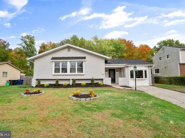 120 CANTERBURY ROAD, MOUNT LAUREL, NJ 08054