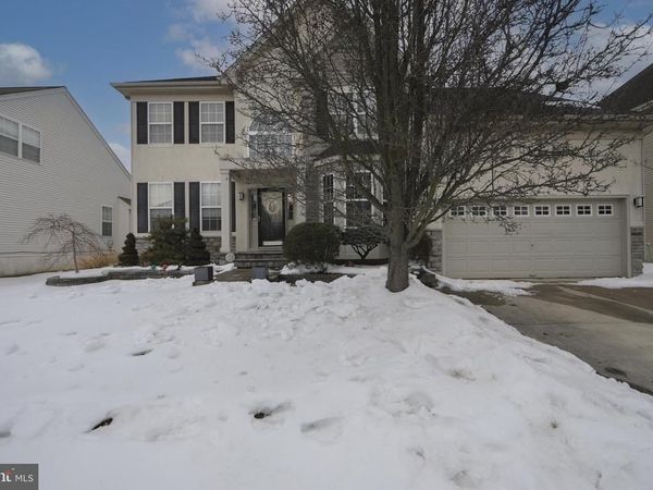 642 BAINBRIDGE DRIVE, MULLICA HILL, NJ 08062