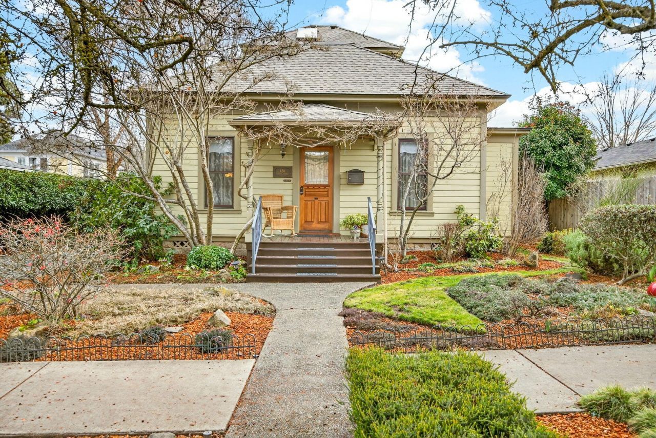 156 8th Street, Ashland, OR 97520 Main Photo