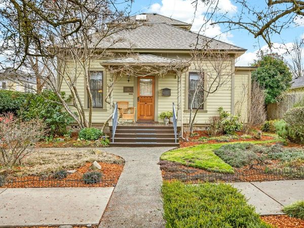 156 8th Street, Ashland, OR 97520