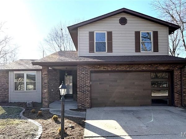 41 Village Drive, Belleville, IL 62226