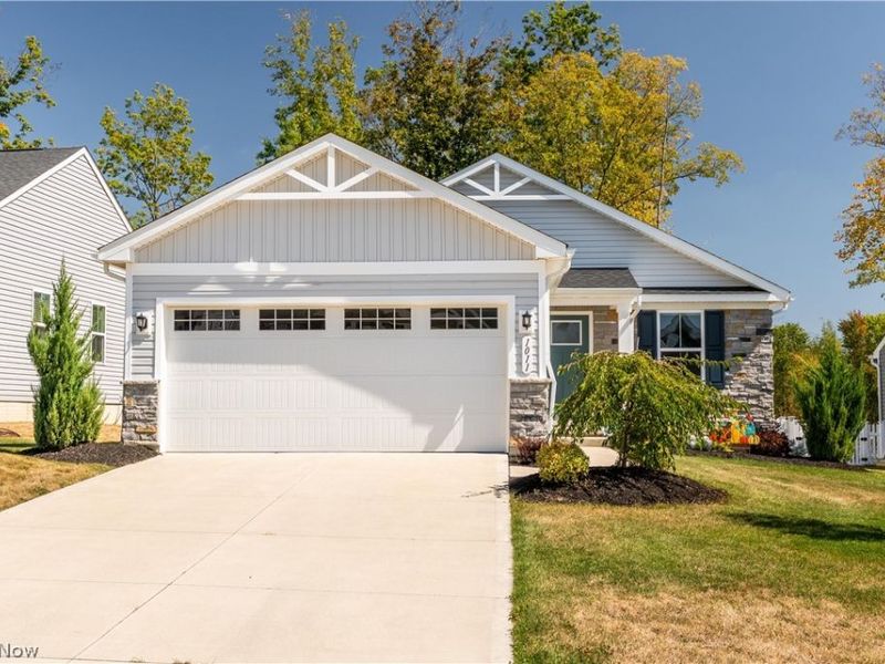 1011 Sunrise Way, Akron, OH 44312 Photo 1