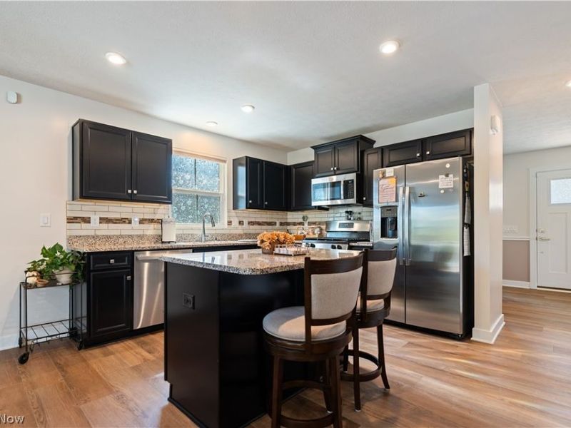 1011 Sunrise Way, Akron, OH 44312 Photo 11