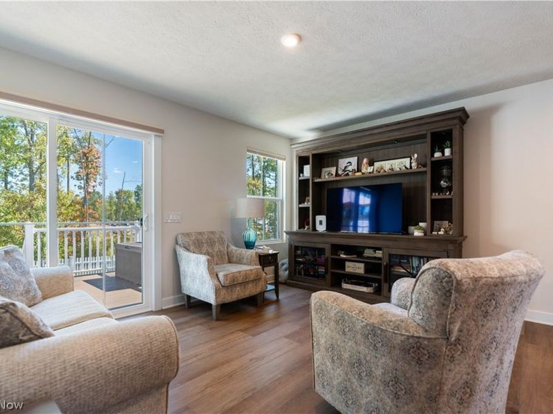 1011 Sunrise Way, Akron, OH 44312 Photo 13