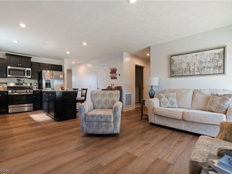 1011 Sunrise Way, Akron, OH 44312 Photo 15