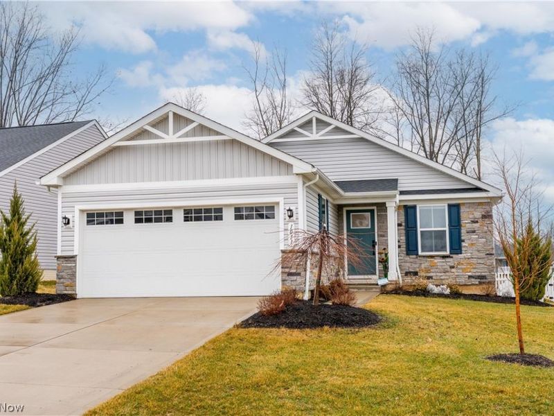 1011 Sunrise Way, Akron, OH 44312 Photo 2