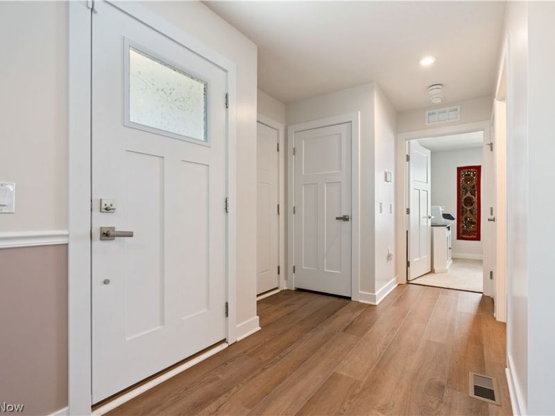 1011 Sunrise Way, Akron, OH 44312 Photo 4