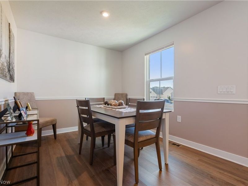 1011 Sunrise Way, Akron, OH 44312 Photo 5