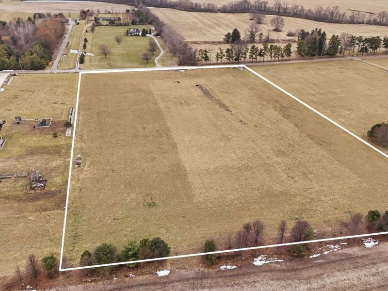 1817 Lawrence Road , Delaware, OH 43015 Photo 2