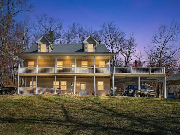 2144 Street Place Loop, Monterey, TN 38574