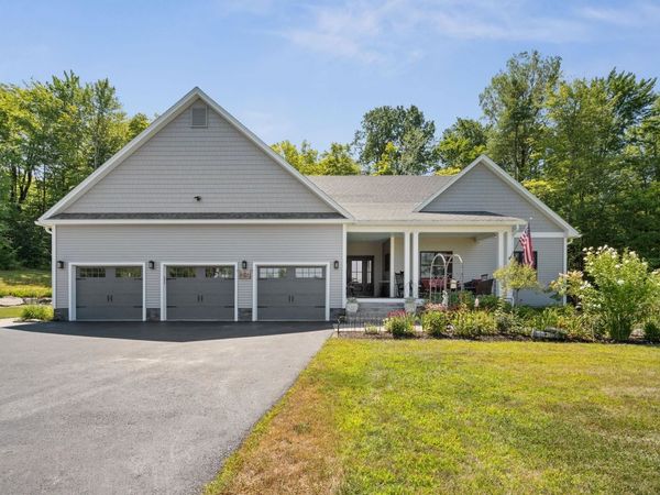 30 Black Walnut Lane, Jericho, VT 05465