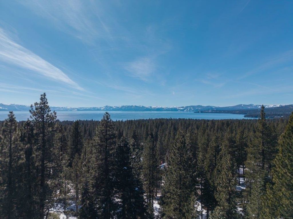 1130 Canterbury Drive, Kings Beach, CA 96143 Photo