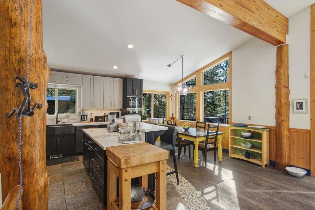 1130 Canterbury Drive, Kings Beach, CA 96143 Photo