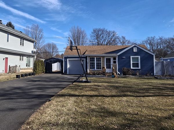 207 Second Street, Elgin, IL 60123