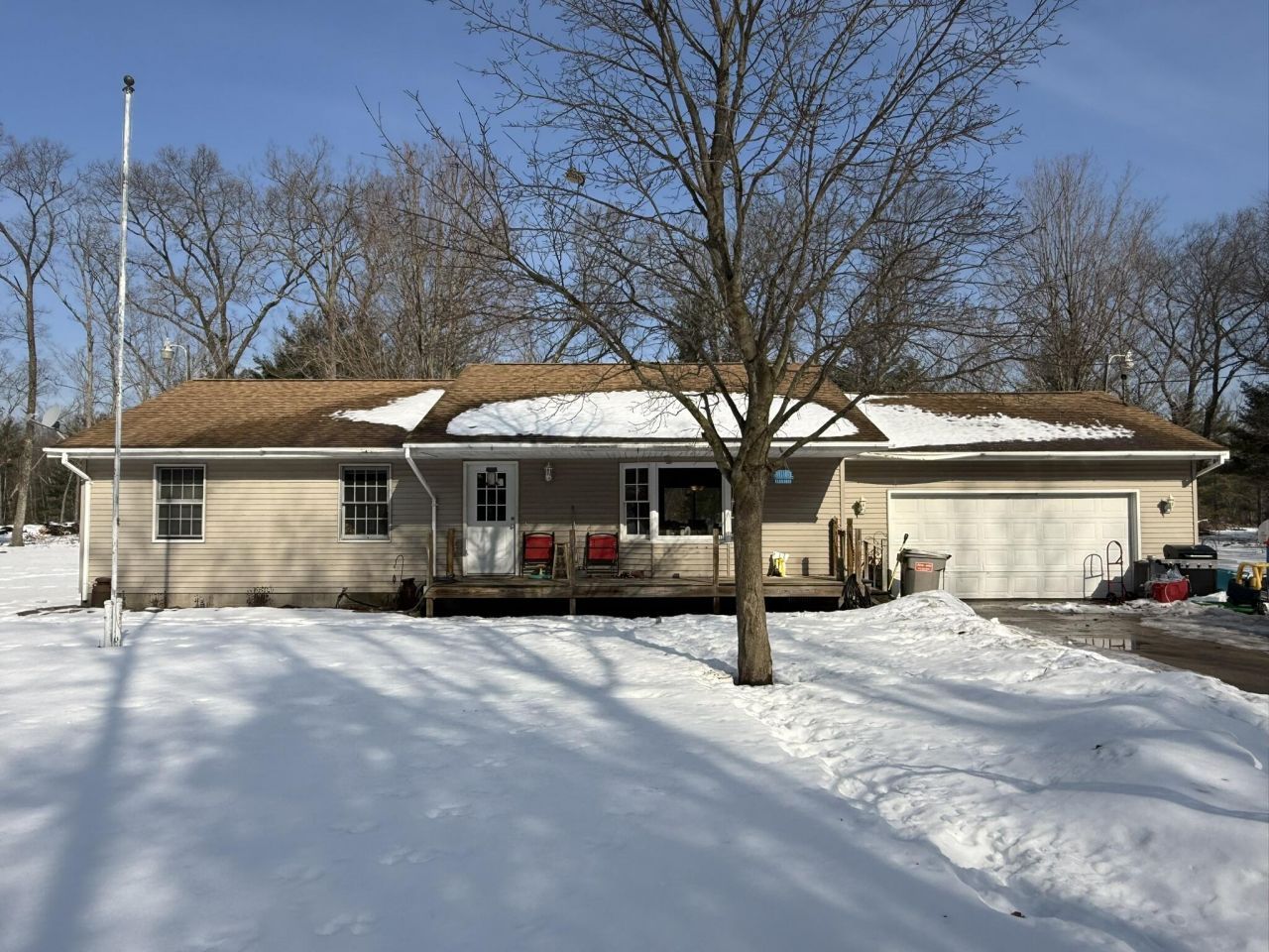 1297 S Wolf Lake Road, Muskegon, MI 49442 Main Photo