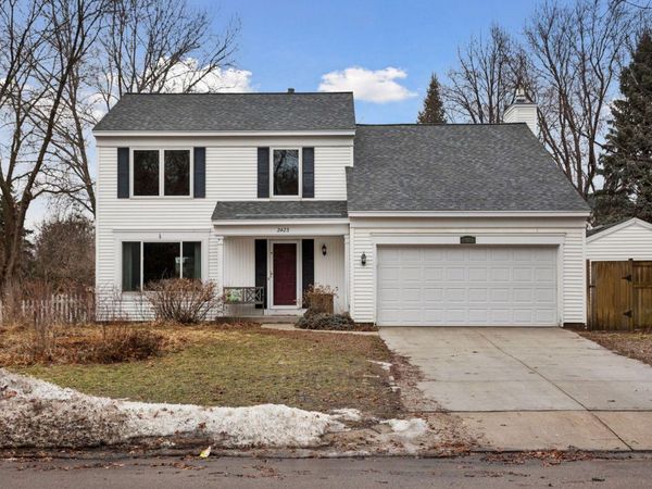 2423 Mailand Road E, Maplewood, MN 55119