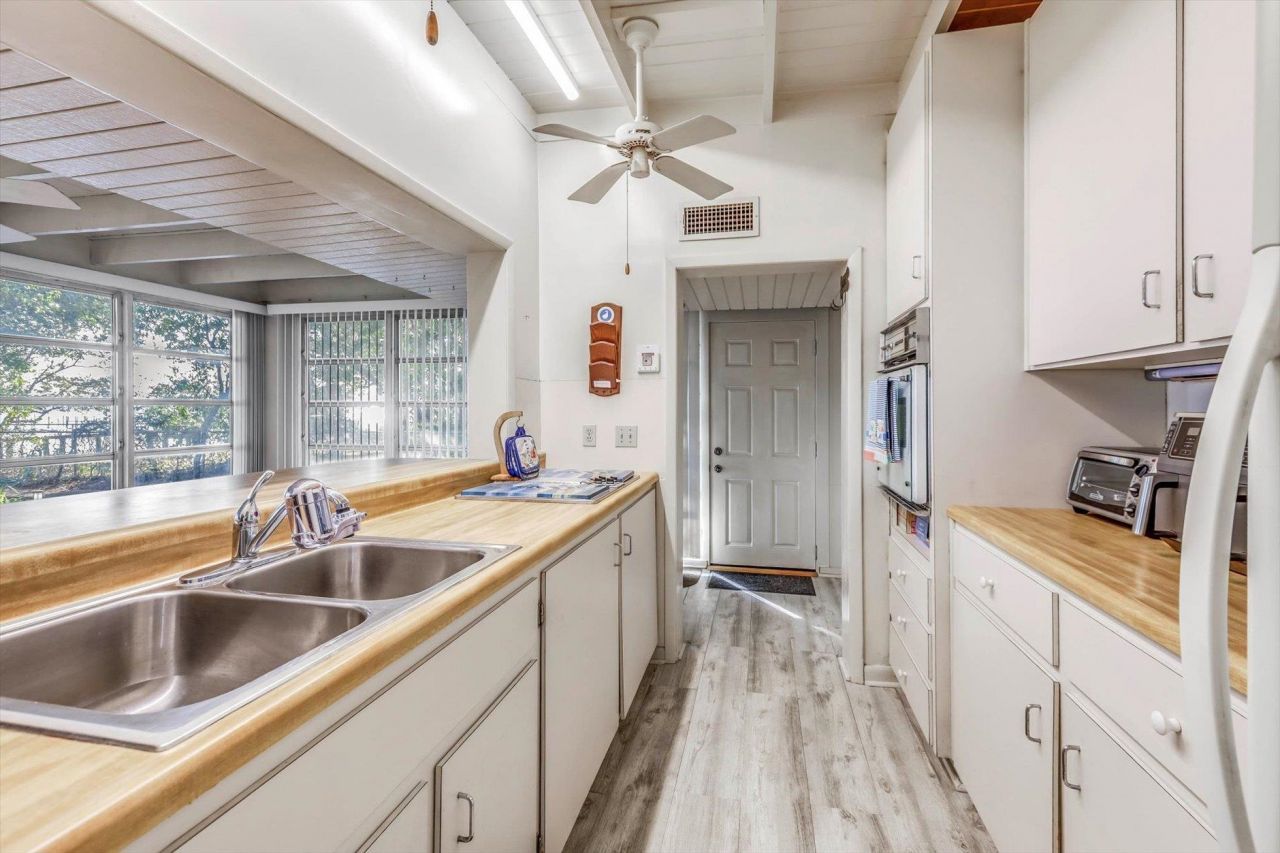 367 Mashes Sands Road, Panacea, FL 32346 Photo