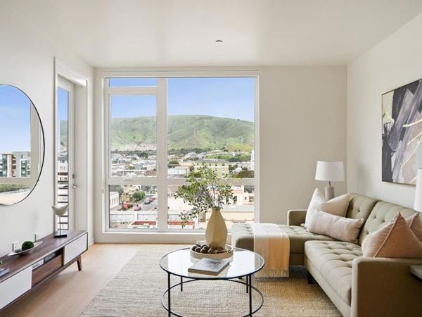 200 Linden Avenue, Unit 811, South San Francisco, CA 94080