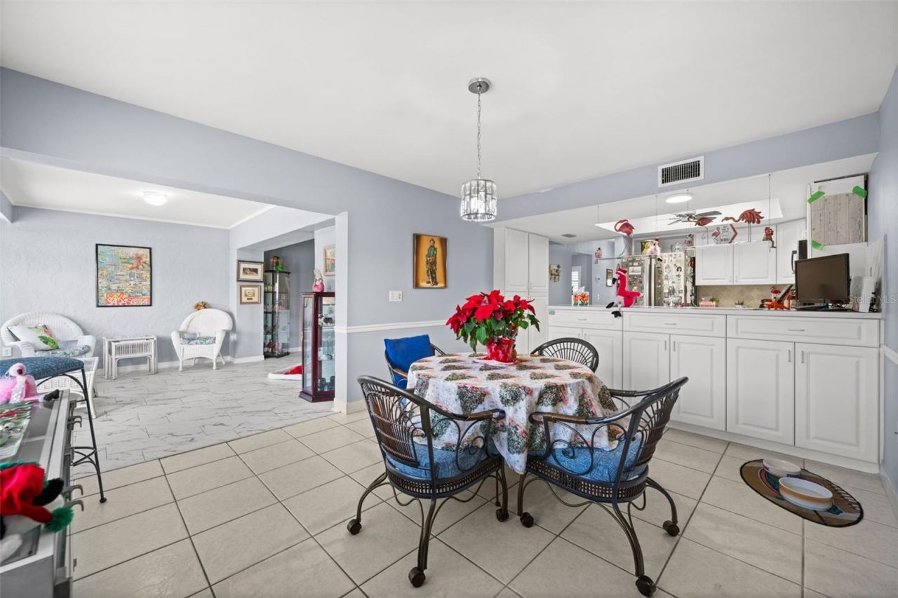 3709 Miguel Way, Unit 8602, Sarasota, FL 34232 Photo
