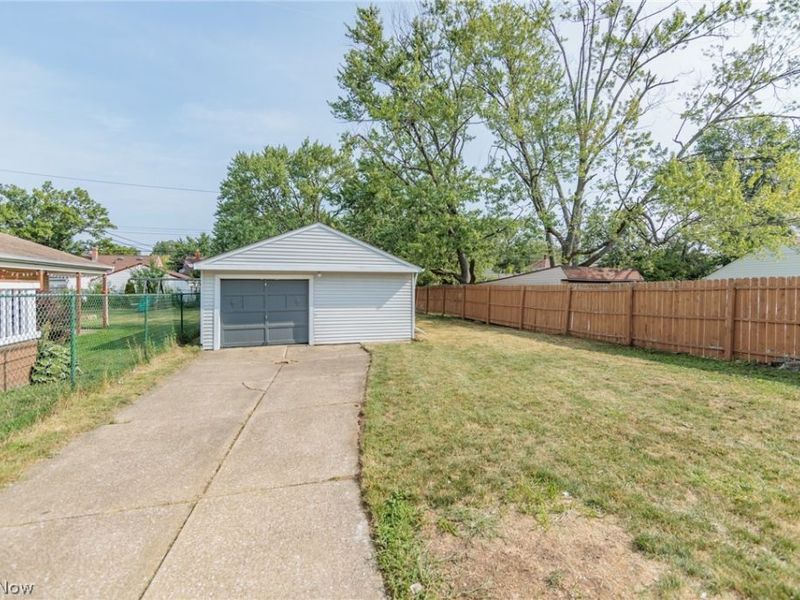 12608 Sprecher Avenue, Cleveland, OH 44135 Photo 3