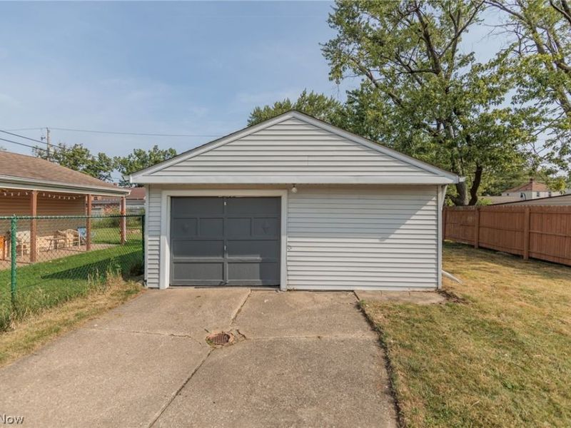 12608 Sprecher Avenue, Cleveland, OH 44135 Photo 4