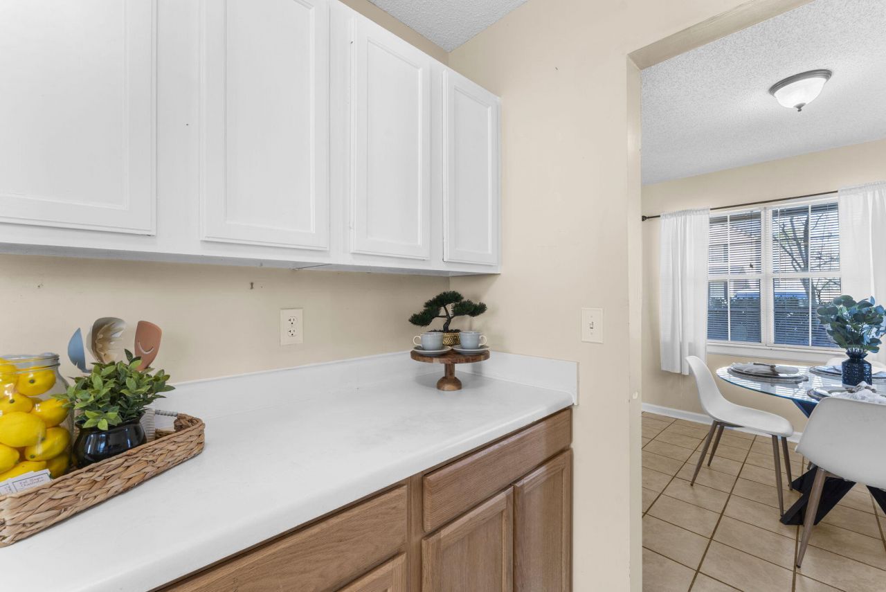 38 Woodleaf Court Photo 9