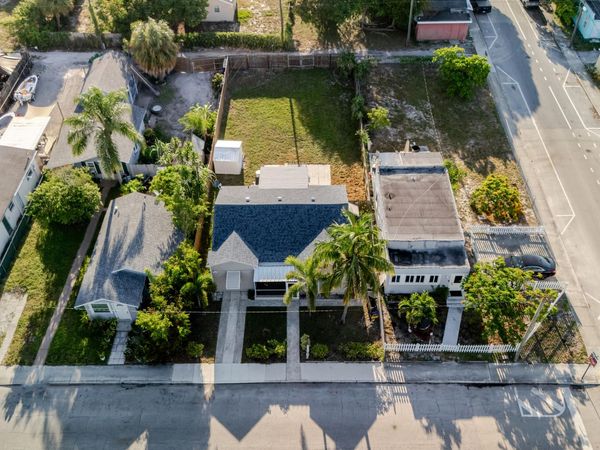 206 N E Street, Lake Worth Beach, FL 33460