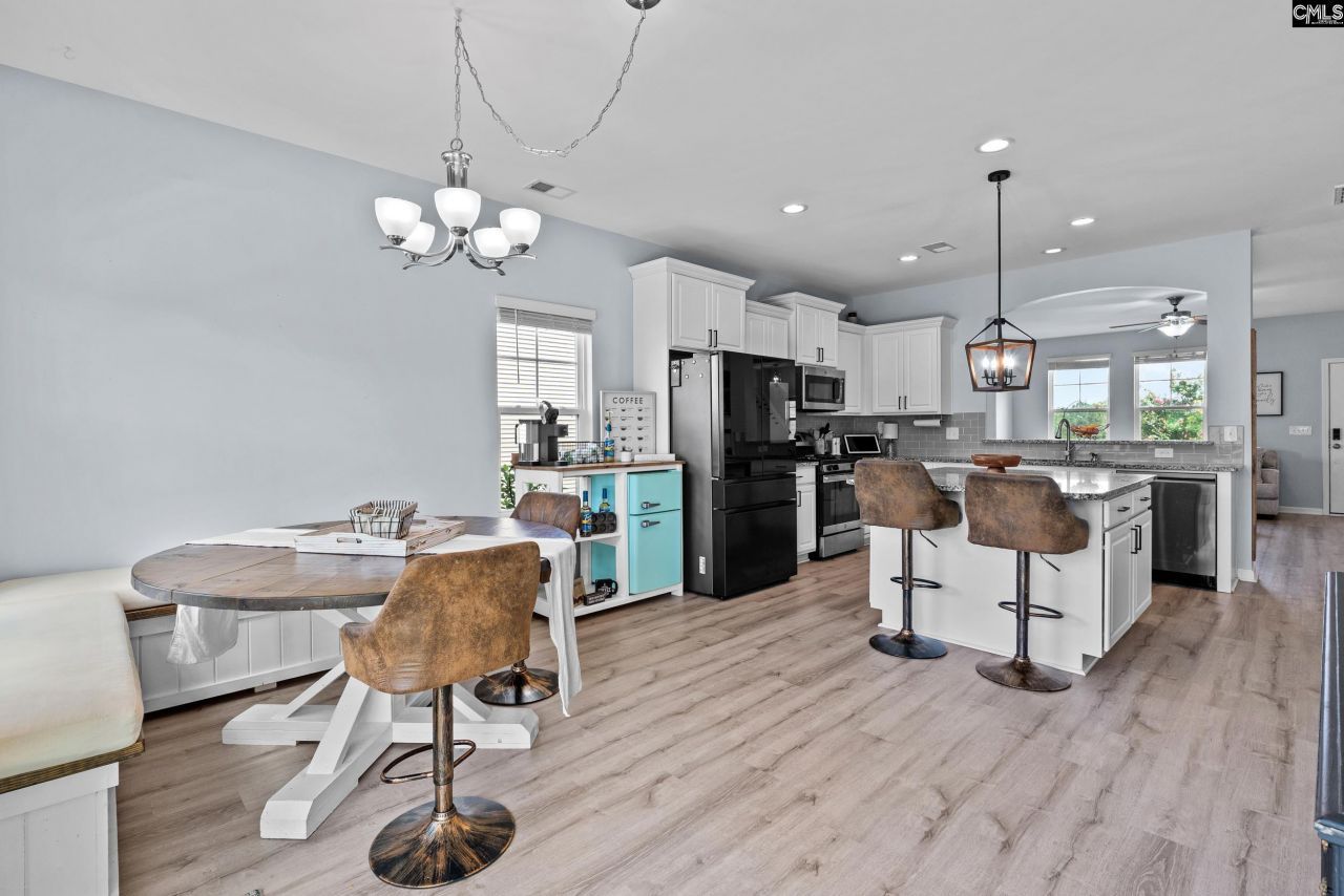 623 Winterfield Drive  Photo 11