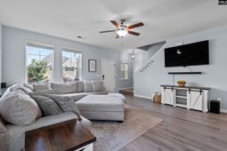 623 Winterfield Drive  photo 4