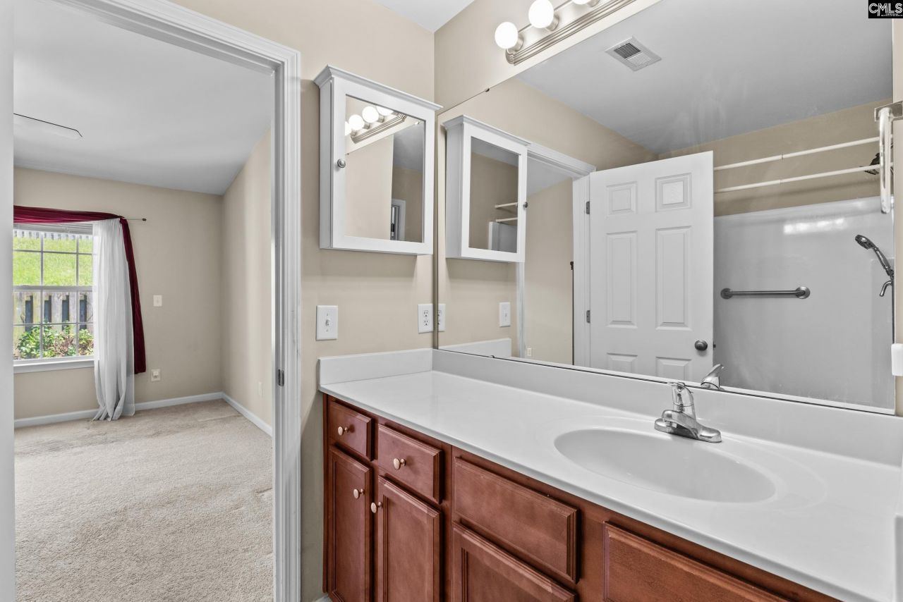 121 Tennis View Court  Photo 19