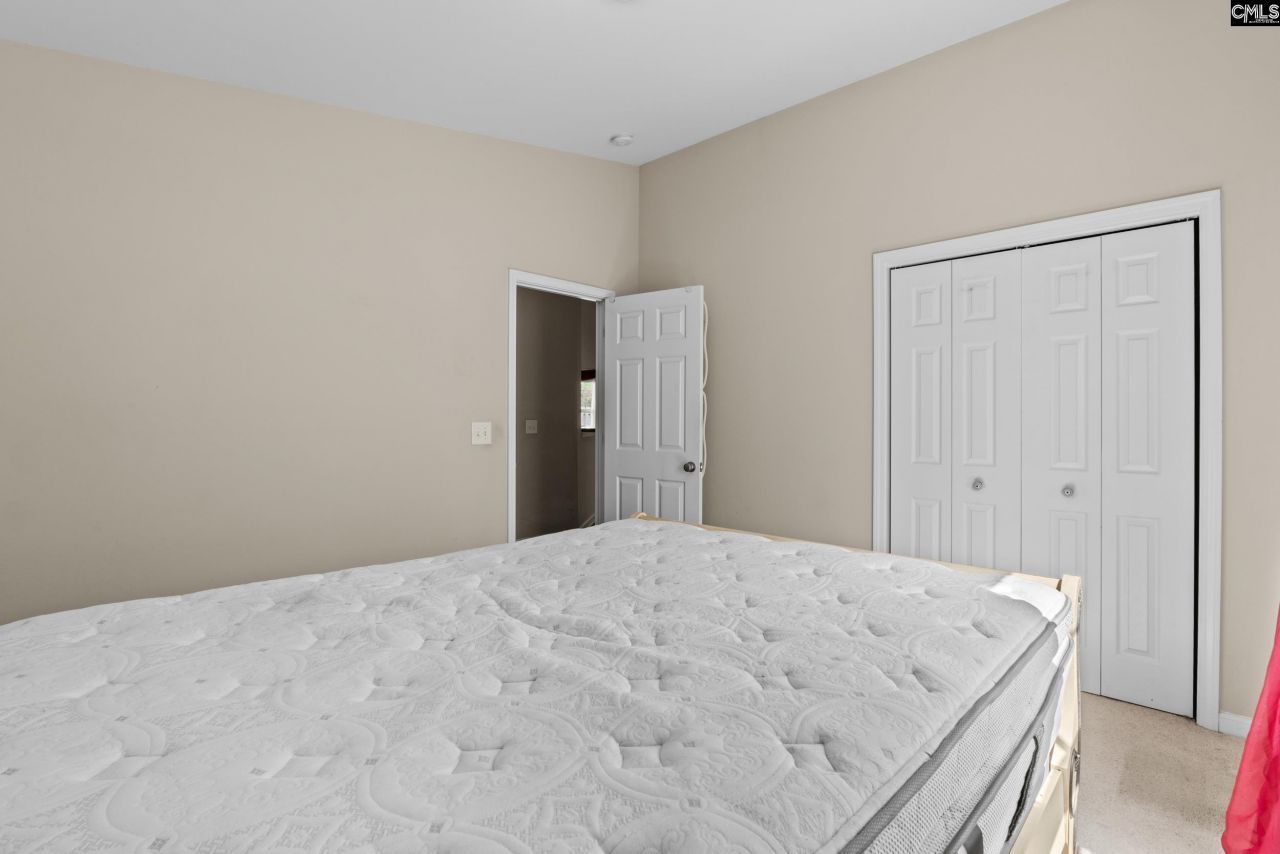 121 Tennis View Court  Photo 23