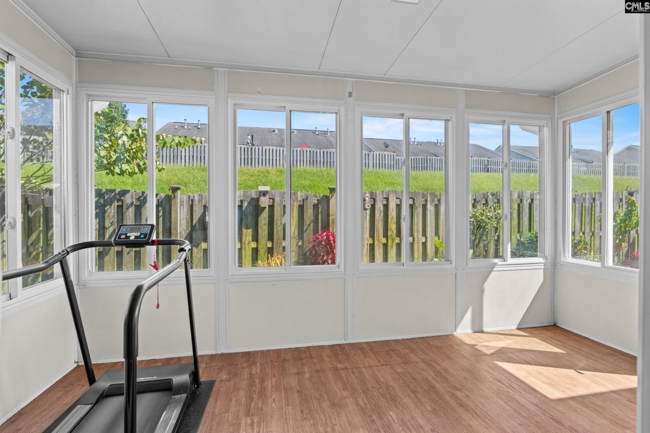 121 Tennis View Court  Photo 25