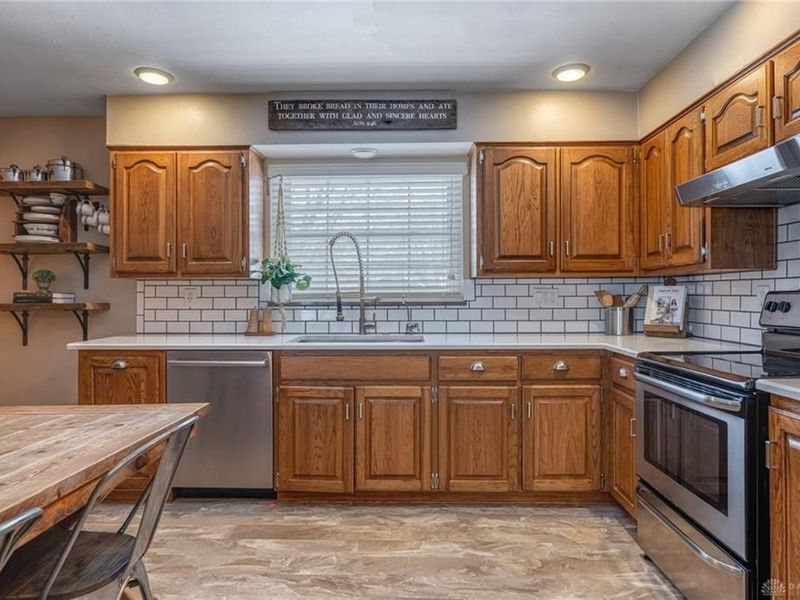 1860 Bledsoe Drive, Bellbrook, OH 45305 Photo 15