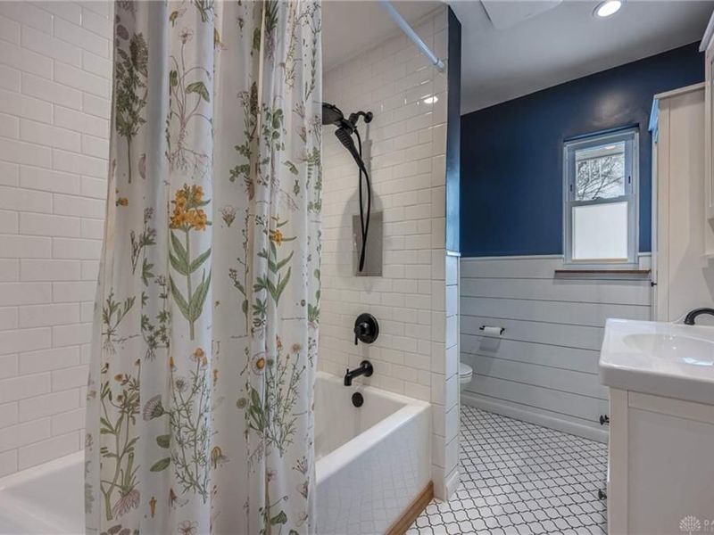 1860 Bledsoe Drive, Bellbrook, OH 45305 Photo 25