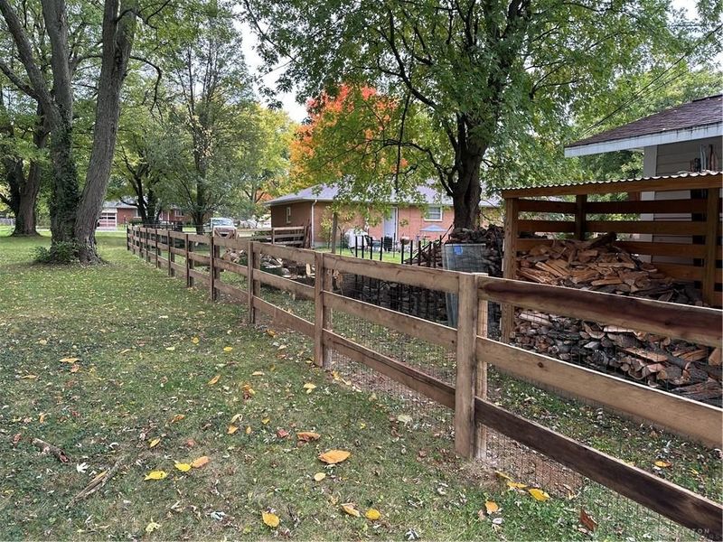 1860 Bledsoe Drive, Bellbrook, OH 45305 Photo 33