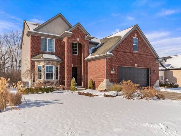 535 Falcon Drive, Dundee, MI 48131